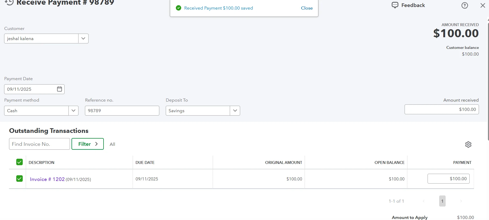 QuickBooks receive payment screen showing customer payment of $100 applied to invoice with cash deposit to savings account